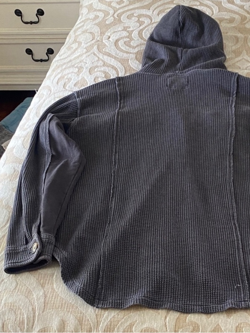 American Eagle Charcoal Waffle Knit Hooded Shacket Size Small Oversized - Picture 9 of 11